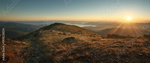 Panel kuchenny z motywem Early light bathing the renowned hilltop terrain