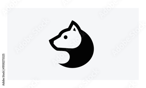 Minimalist Black and White Wolf Head Profile Logo Icon