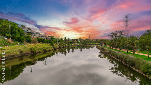Fotografía Panoramic Aerial Drone view of Inner Suburbs of Melbourne housing, roof tops, th