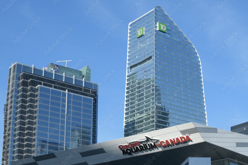 Fototapeta premium Ripley's Aquarium of Canada, 288 Bremner Blvd, TD Terrace, and RBC Centre, Toronto