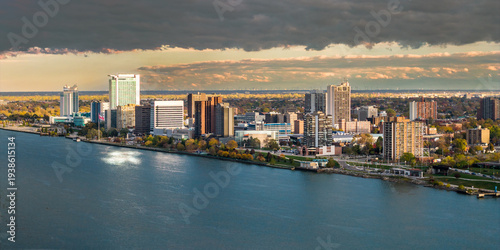 Fotografía Windsor Canada downtown skyscraper skyline