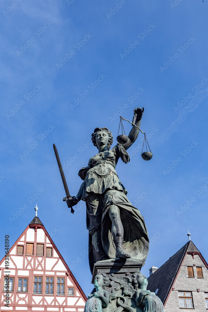 Fototapeta premium lady justice as symbol in frankfurt