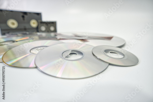 Tableau sur toile ld, cd, dvd, blu-ray, cassette tape, vhs, and roll negative film