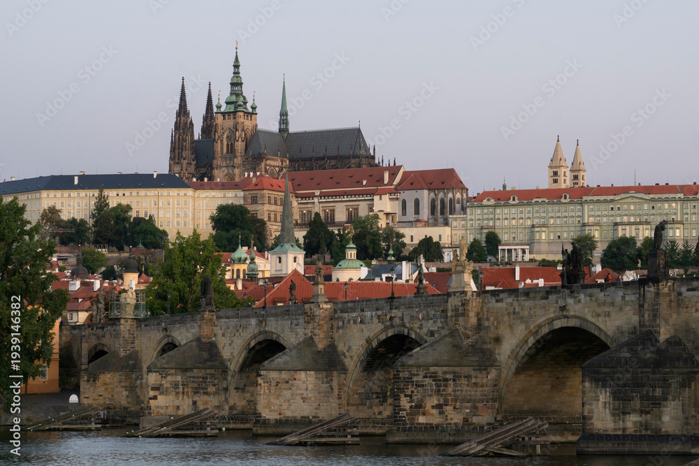 Obraz premium Panoramic view from the Vltava River to the historic Prague Castle in the morning sun. Prague,Czech Republic.