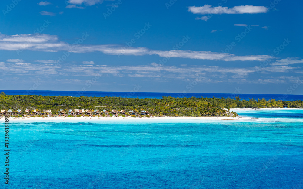 Fototapeta premium Beach Bungalows in the Bahamas