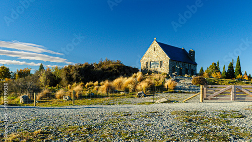 Schilderij op canvas Stone Church of the Good Shepherd in Autumn, Lake Tekapo