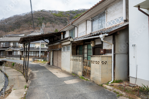 日本の岡山県笠岡市の古くてとても美しい建物