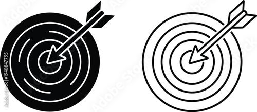 Target practice: bullseye and concentric circles design isolated on transparent background, Vector