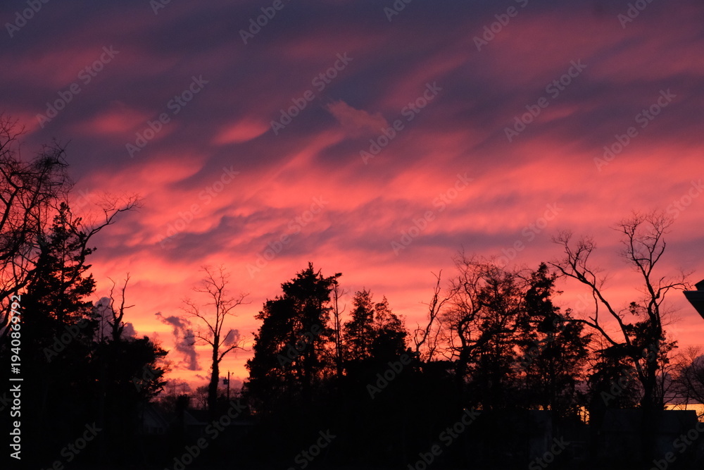 Fototapeta premium Sun setting in March in NJ