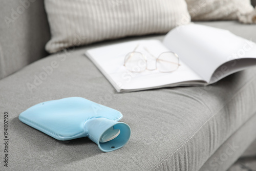Hot water bottle with magaz...