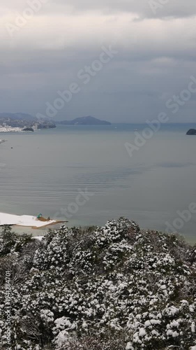 天橋立ビューランドから望む天橋立の雪景色　　京都府　パン映像
