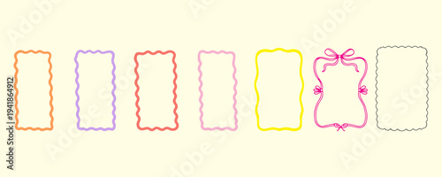 Colorful Hand Drawn Decorative Label Frames Set – Cute Scalloped Doodle Tags Vector Collection