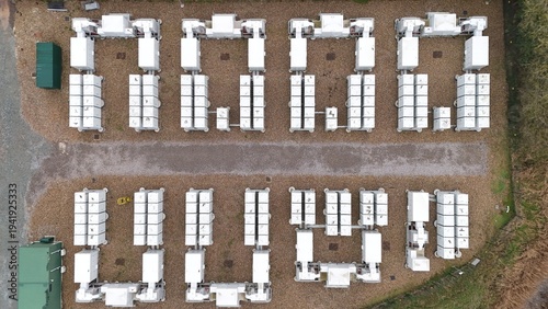 Cuadro en lienzo Aerial overview of a major UK battery storage hub in Burwell, illustrating the critical infrastructure used to stabilize electricity networks