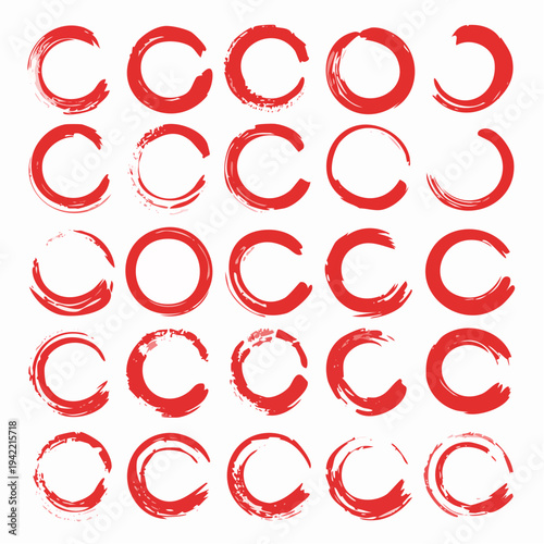 Conjunto de 30 círculos rojos dibujados a mano con pinceladas secas, formas abstractas de trazo de pincel