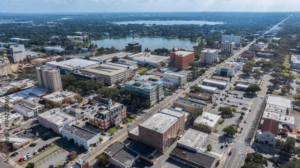 Fototapeta premium Aerial view of historic downtown Lakeland, Florida, USA.