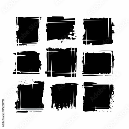 白い背景に配置された、手書き風の黒いブラシストロークによる9種類のスクエア型グラフィックフレームセット。インクの質感を活かしたヴィンテージでラフなデザイン素材は、写真の縁取りやテキストの背景、ロゴベースなど多目的に使用可能です。