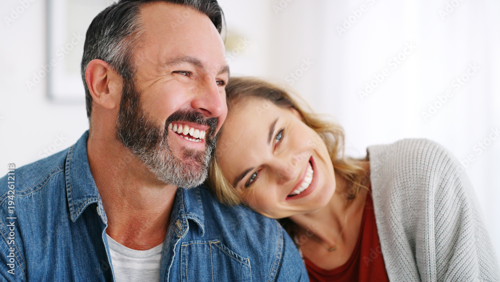 Obraz premium Happy, laugh and couple on sofa on weekend for bonding, relationship and conversation in home. Marriage, house and man with woman on couch for funny joke, connection and relax together in living room