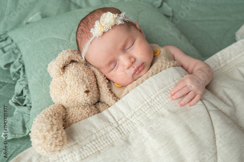 Fotografi Childhood serenity expressed through peaceful newborn sleep on soft textile surf