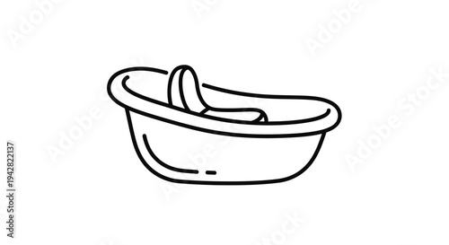 Simple line drawing of a bathtub.