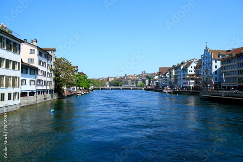 Schilderij op canvas Vibrant Urban Landscape of Zurich, Switzerland