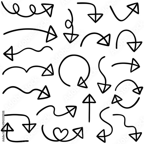 中線入り三角の手書き矢印セットのイラスト（黒）