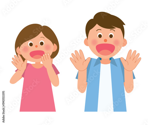 笑顔で驚く男女