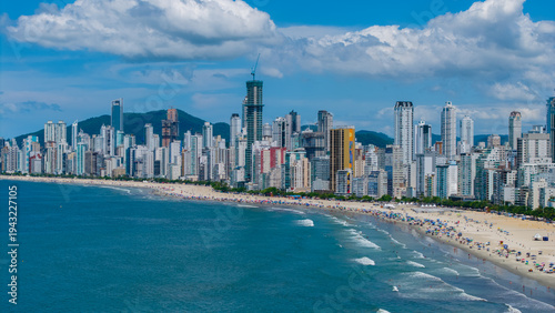Balneário Camboriú, Santa Catarina, Brasil. Vista aérea da cidade de Balneário Camboriú.