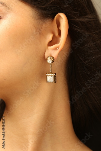 Indian woman image on white background wearing Indian jewellery