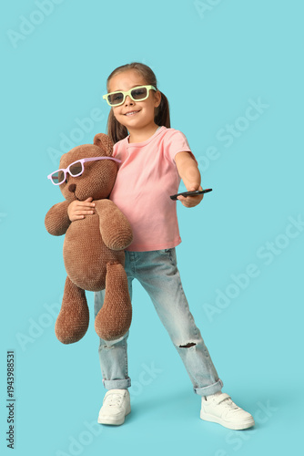 Cute happy girl in 3d glass...