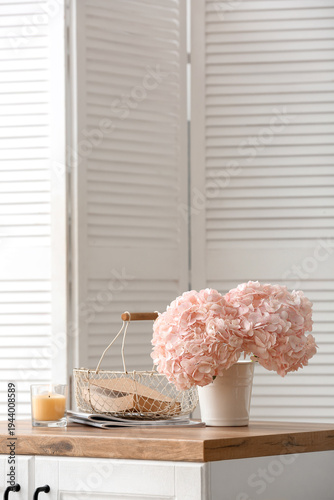 Vase with pink hydrangea fl...