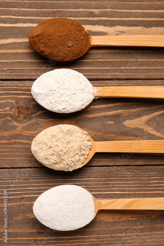 Wooden spoons with differen...
