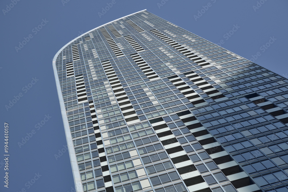 Obraz premium skyward view of The L Tower, a 58-storey residential skyscraper designed by Daniel Libeskind, located at 8 The Esplanade (at Yonge St and Front St) in Toronto