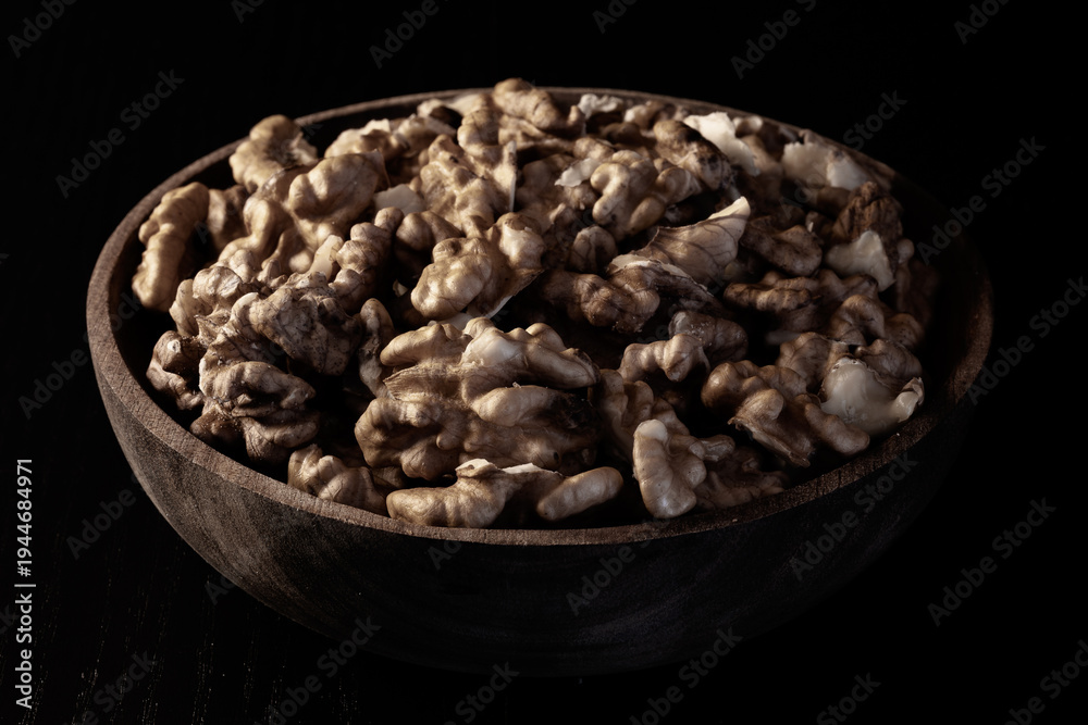 Obraz premium Beautiful still life photos of walnuts