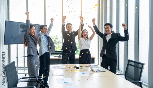 succesfull business team in office