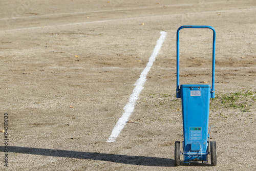 校庭の白線引き