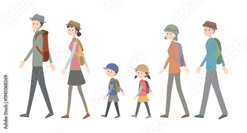 ハイキングをする三世代家族