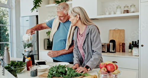 Εκτύπωση καμβά Kitchen, pour or senior couple with blender for smoothie, prepare ingredients or detox drink for health