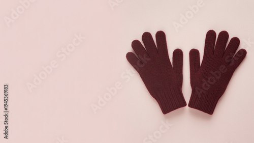 PNG ULTRA HD 8K Fashion Gloves - Leather, Wool Knit, Suede Winter Gloves, Various Colors and Textures, Isolated on Pastel Studio Background, Professional Stock Photo