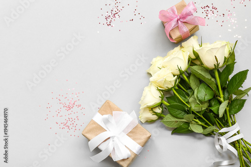 Bouquet of white rose flowe...