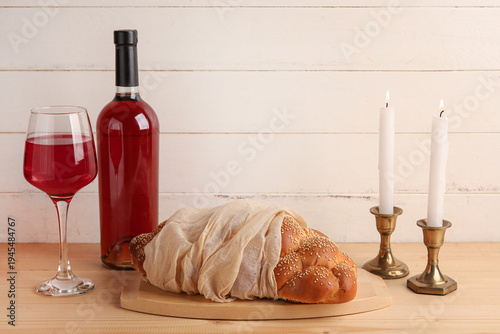 Traditional challah bread w...