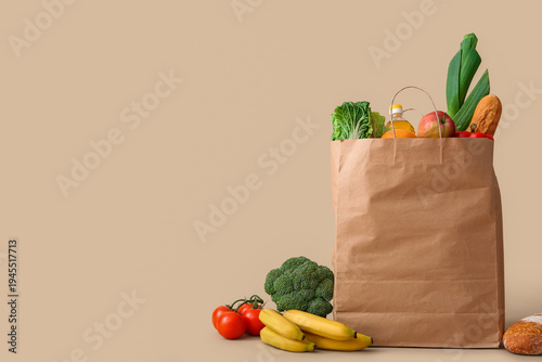 Paper bag with different gr...