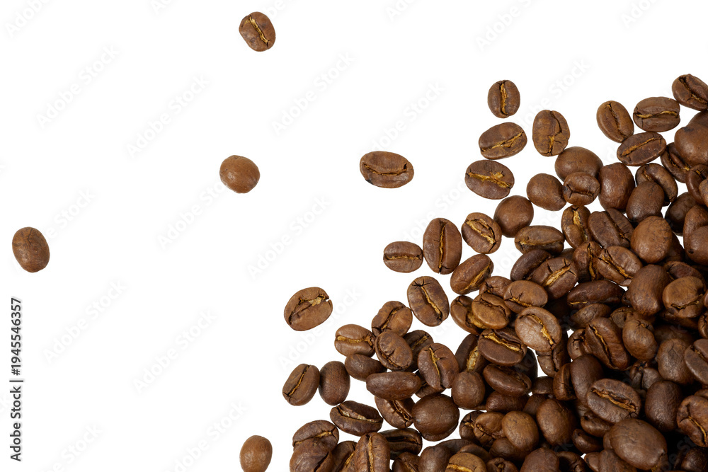 Obraz premium corner border of falling coffee beans pile isolated on white or transparent png