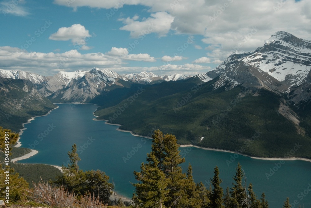 Obraz premium lake and mountains