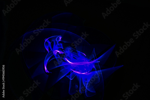 malerei blau schwarz licht