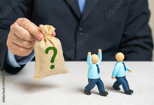 Foto Office workers are fleeing offers and rejecting new terms