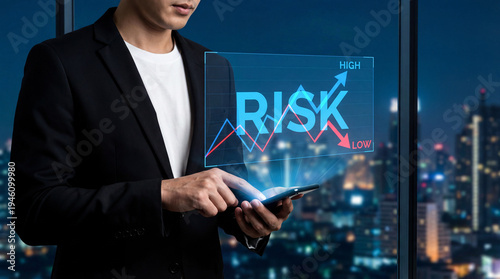 Risk Management and Financial Market Analysis on Smartphone