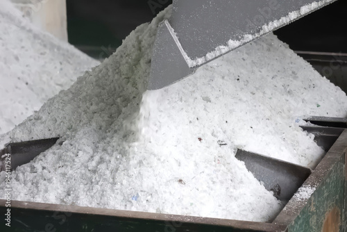 Broken glass, ground into powder, for subsequent melting into re