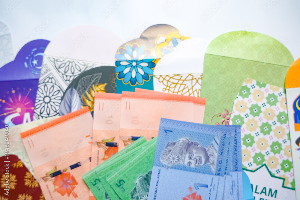 Obraz premium Eid Money Envelopes With Ringgit Notes