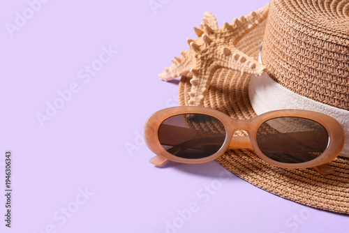Stylish sunglasses with wic...