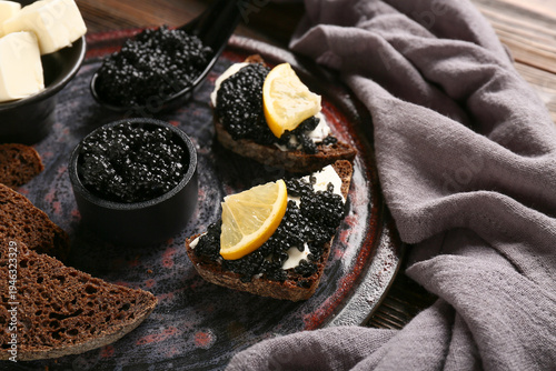 Plate with delicious sandwi...
